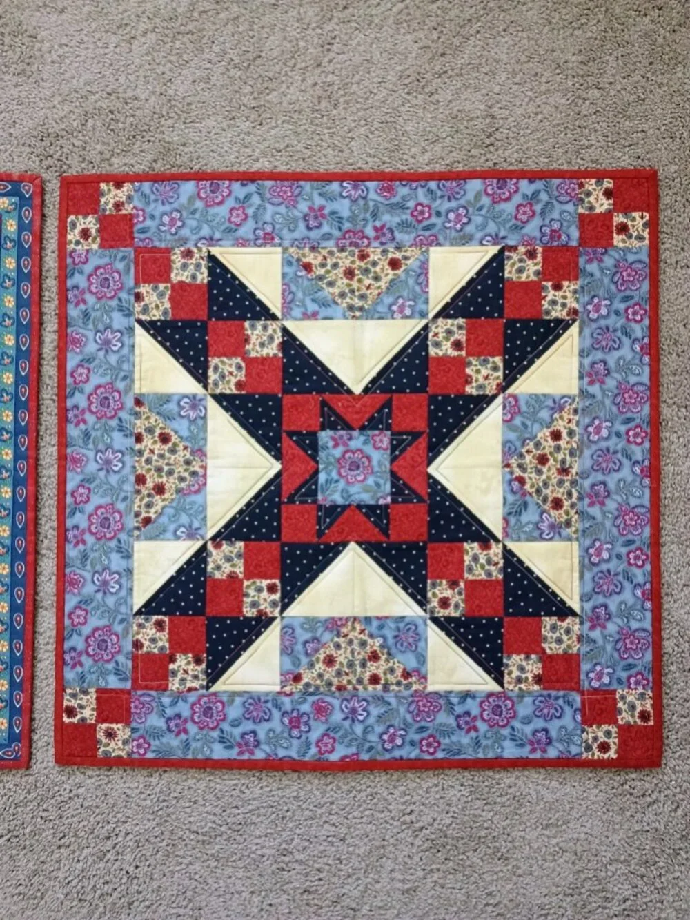 ❤️RED BLUE TAN GOLD QUILT STAR WALLHANGINGS (SET OF 2) AMERICANA PATRIOTIC